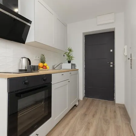 Gently Arranged In The Center Of By Renters * Lodz
