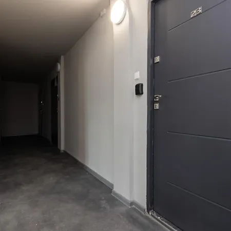 Apartment Gently Arranged In The Center Of By Renters